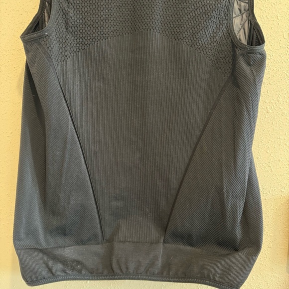 Athleta Lightweight Layering Vest - Picture 6 of 10